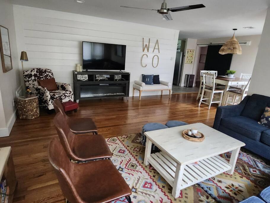 Photo of Livingroom in Brookview