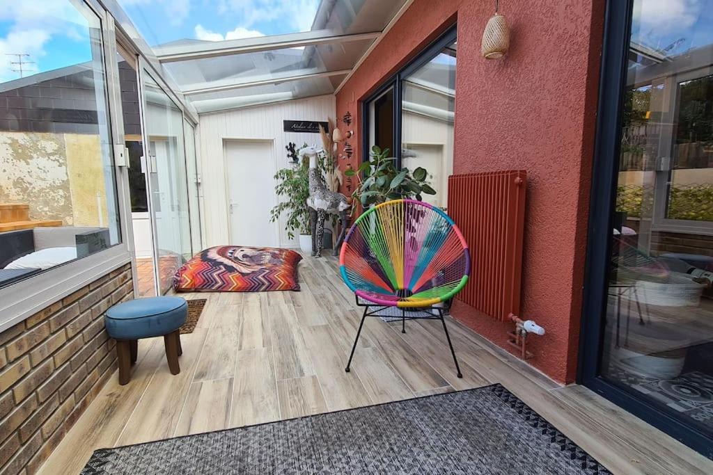 Photo of Patio Balcony in La Madeleine-Bellevue