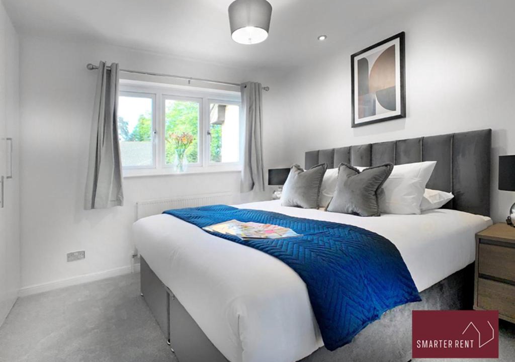 Photo of Others in West End