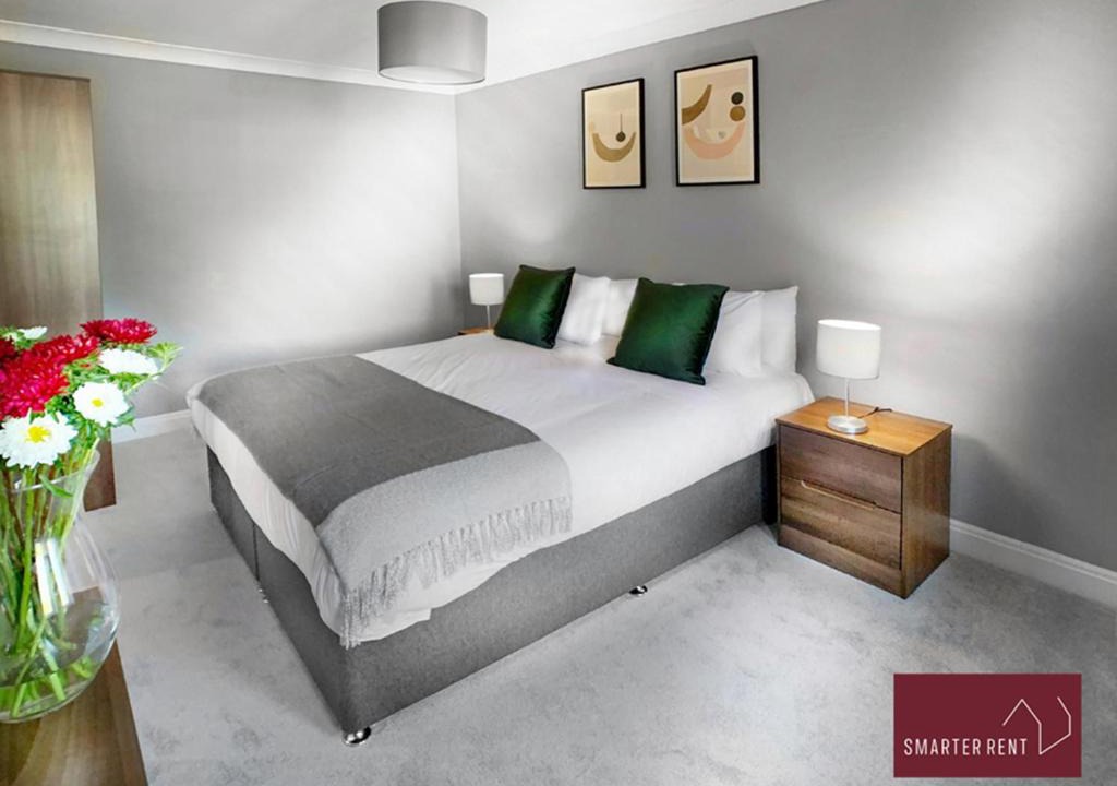 Photo of Others in Knaphill