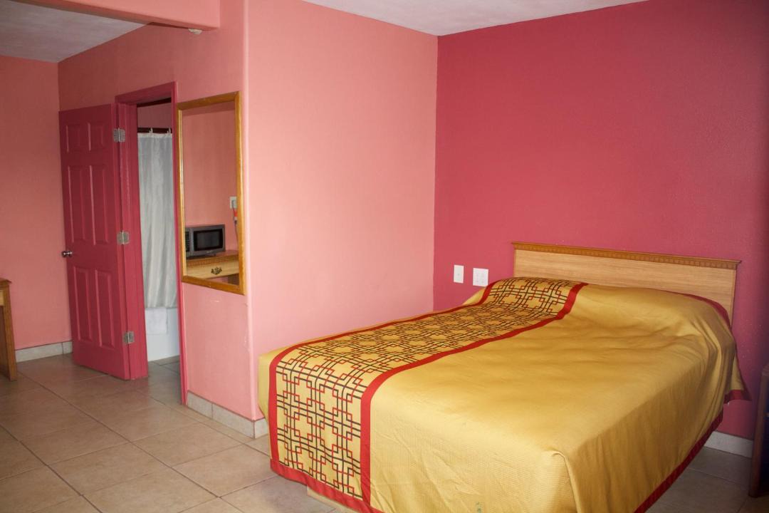 Photo of Others in Alice