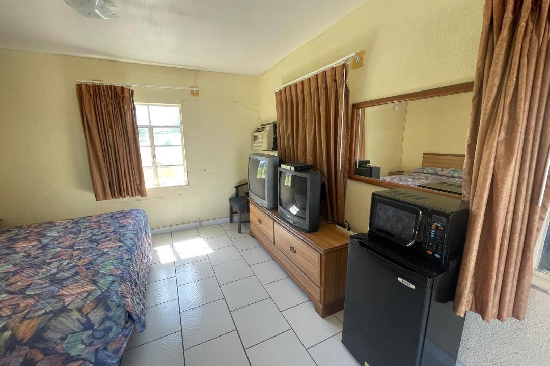 Photo of Others in Alice