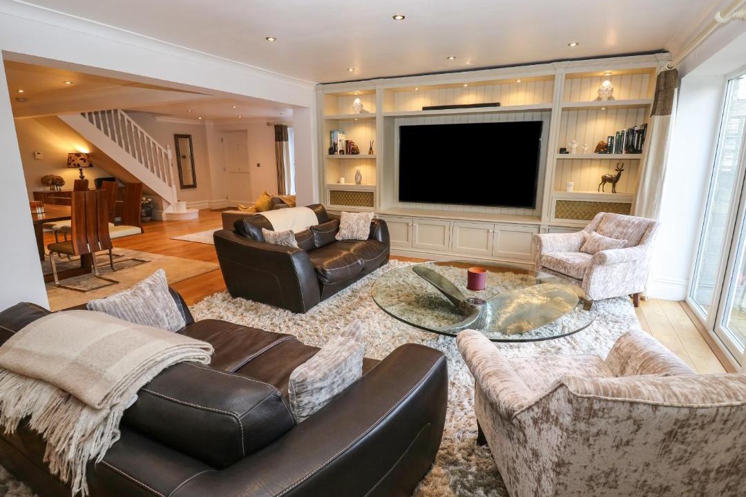 Photo of Others in Padfield