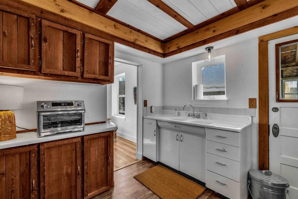 Photo of Others in Kellogg