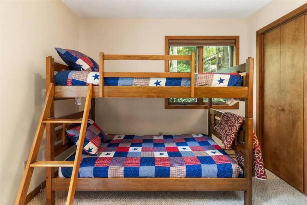 Photo of Others in Pocono Pines