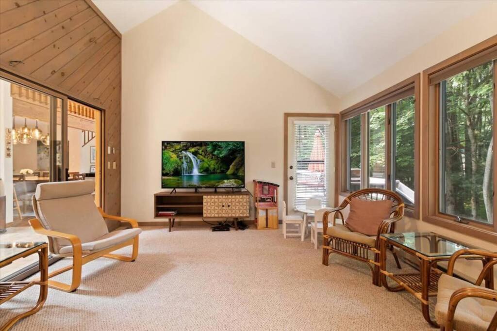 Photo of Others in Pocono Pines