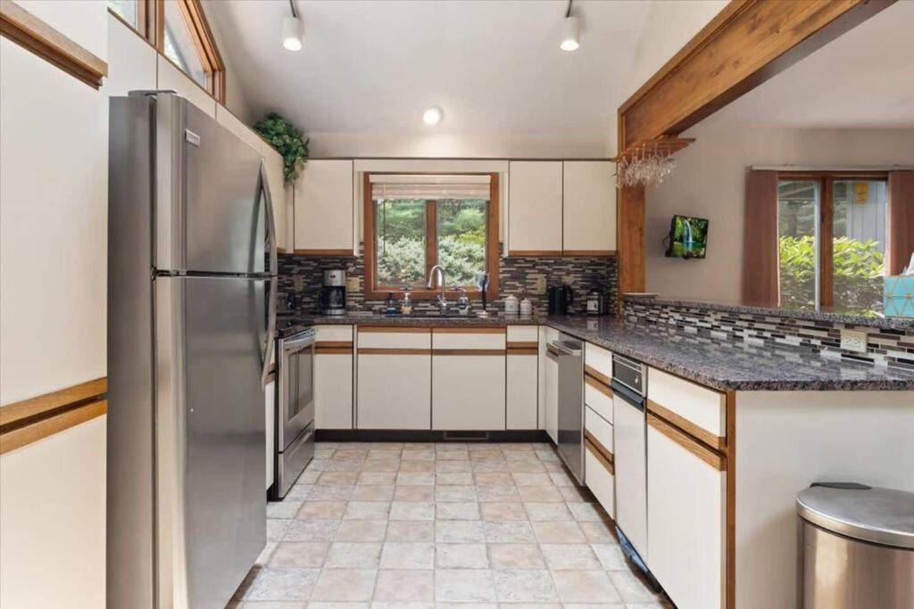 Photo of Others in Pocono Pines