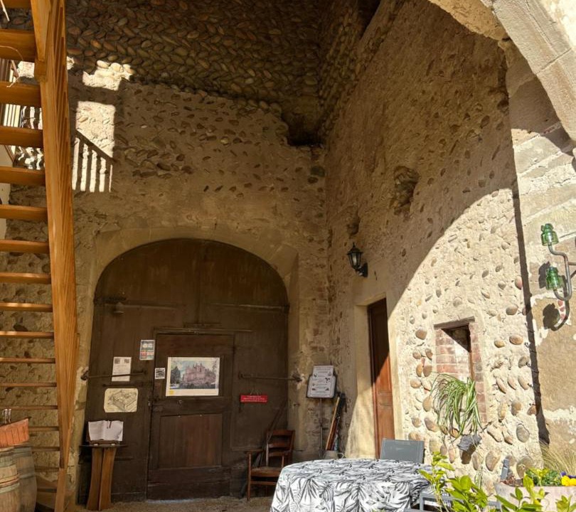 Photo of Others in Lens-Lestang