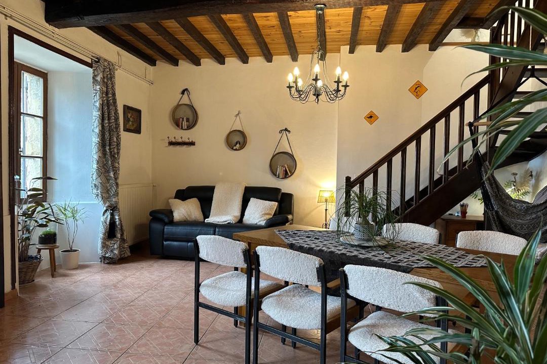 Photo of Others in Lens-Lestang