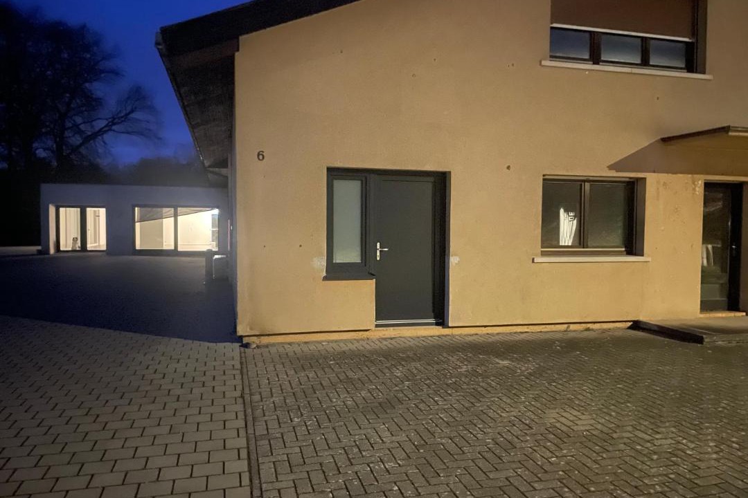 Photo of Others in Seltz