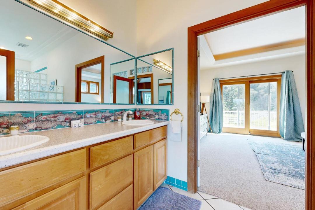 Photo of Bathroom in Rockaway Beach