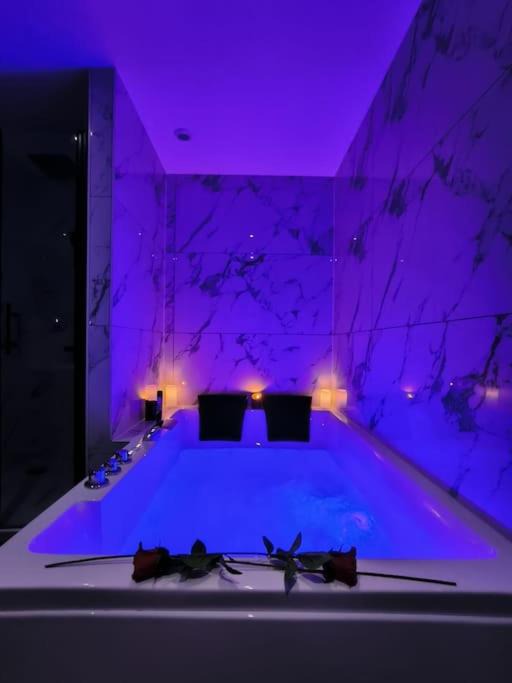 Photo of Bathroom in Montbrison