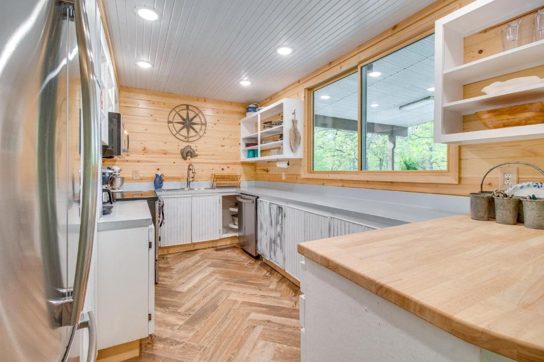 Photo of Kitchen in Elizabeth