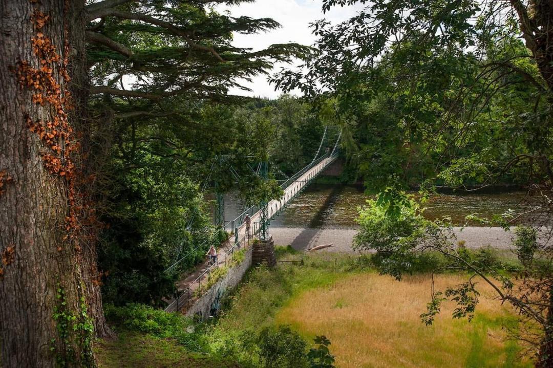 Photo of Others in Melrose