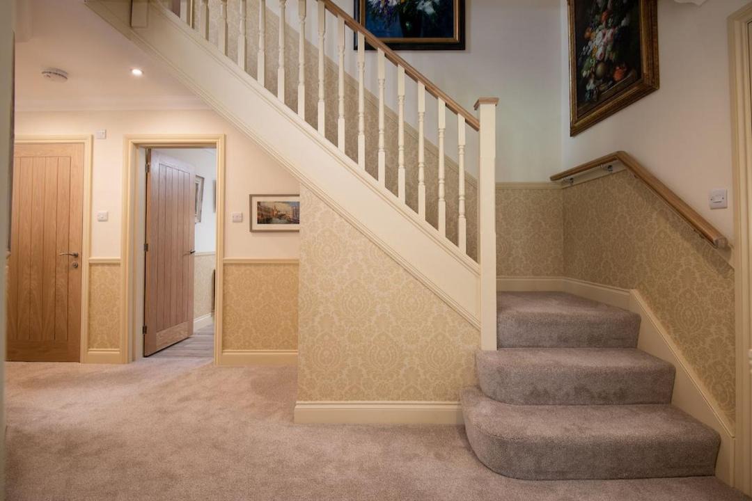 Photo of Others in Melrose