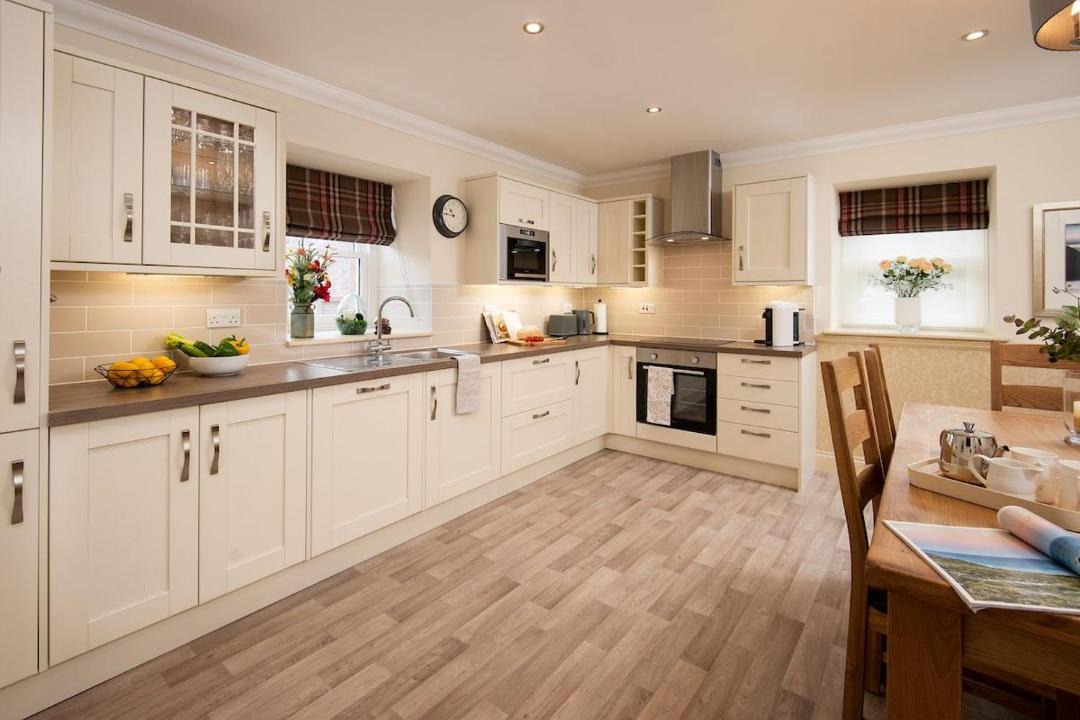 Photo of Others in Melrose