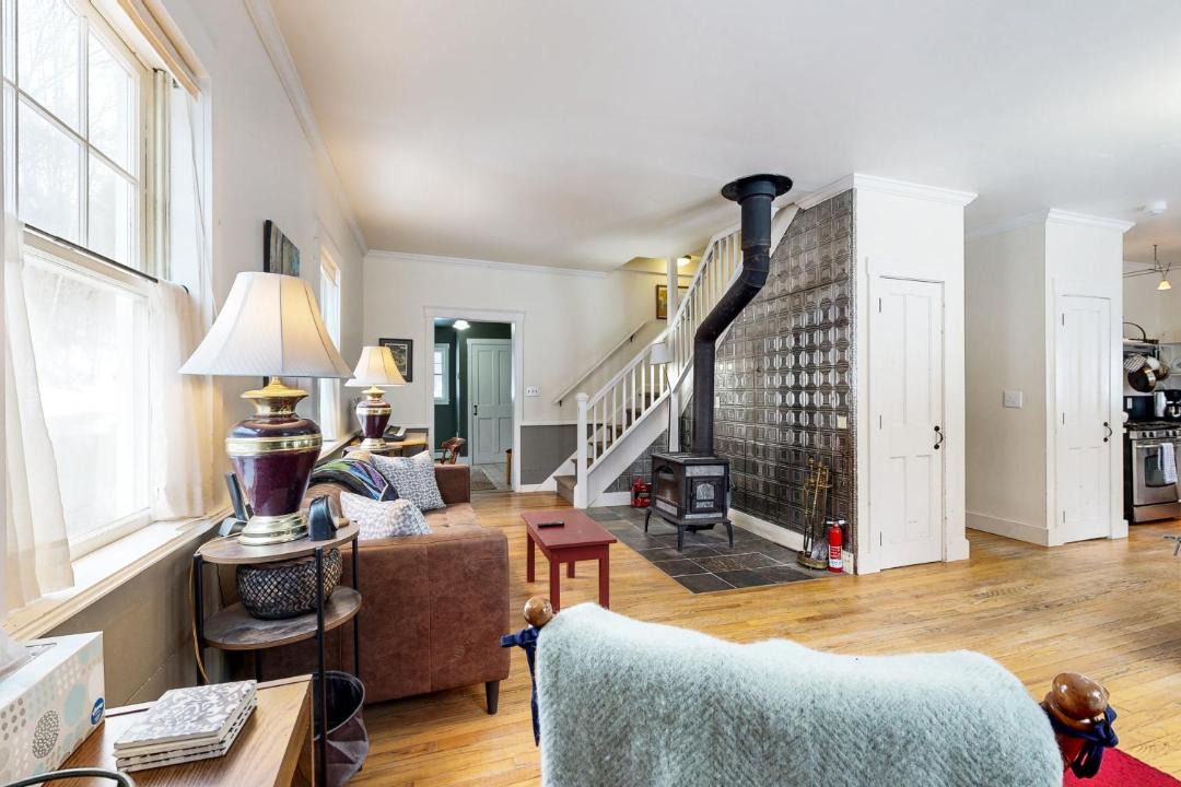 Photo of Others in Barnard