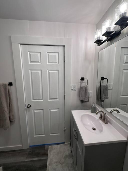 Photo of Bathroom in Strathroy