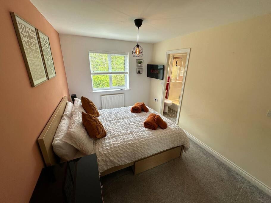 Photo of Others in Leigh