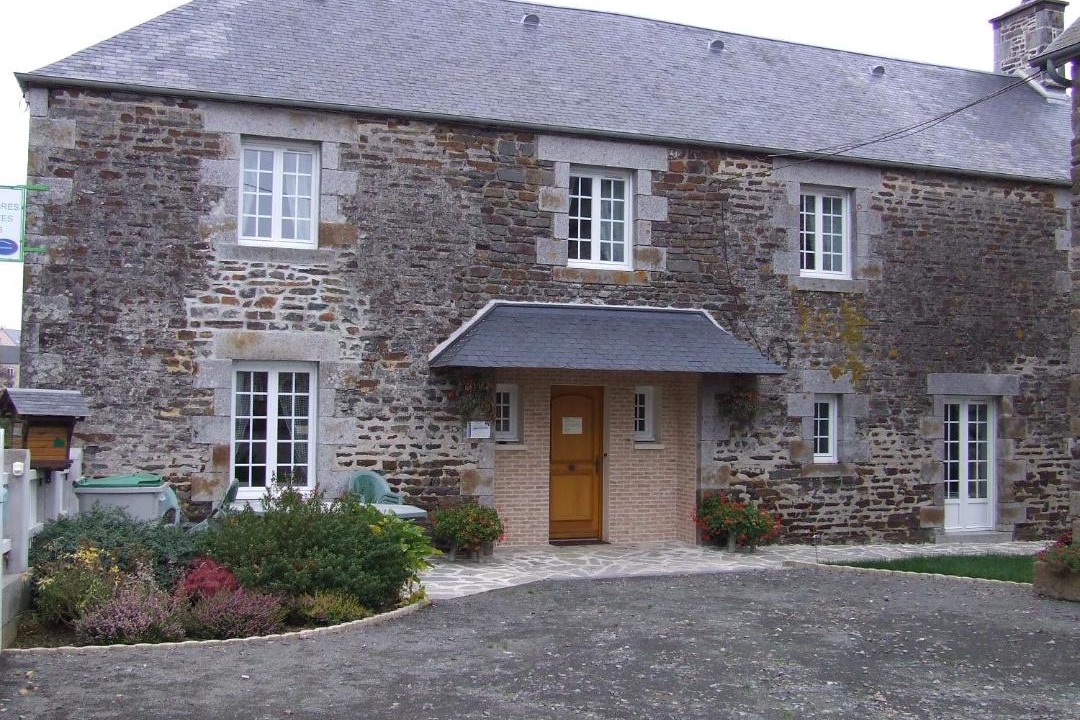 Photo of Others in Tirepied