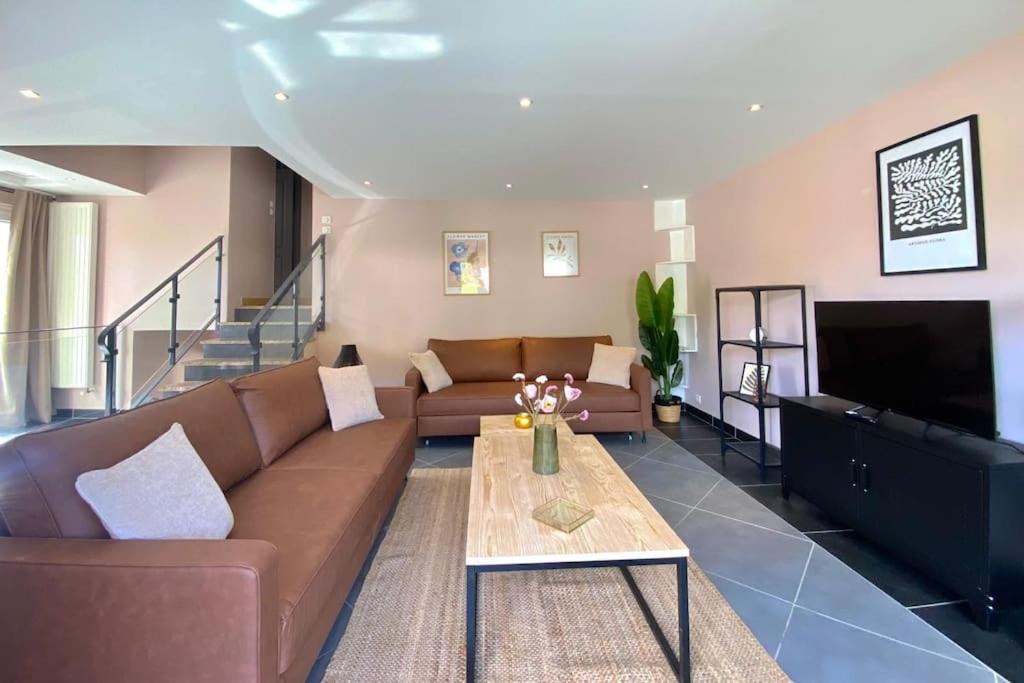 Photo of Others in Vernon