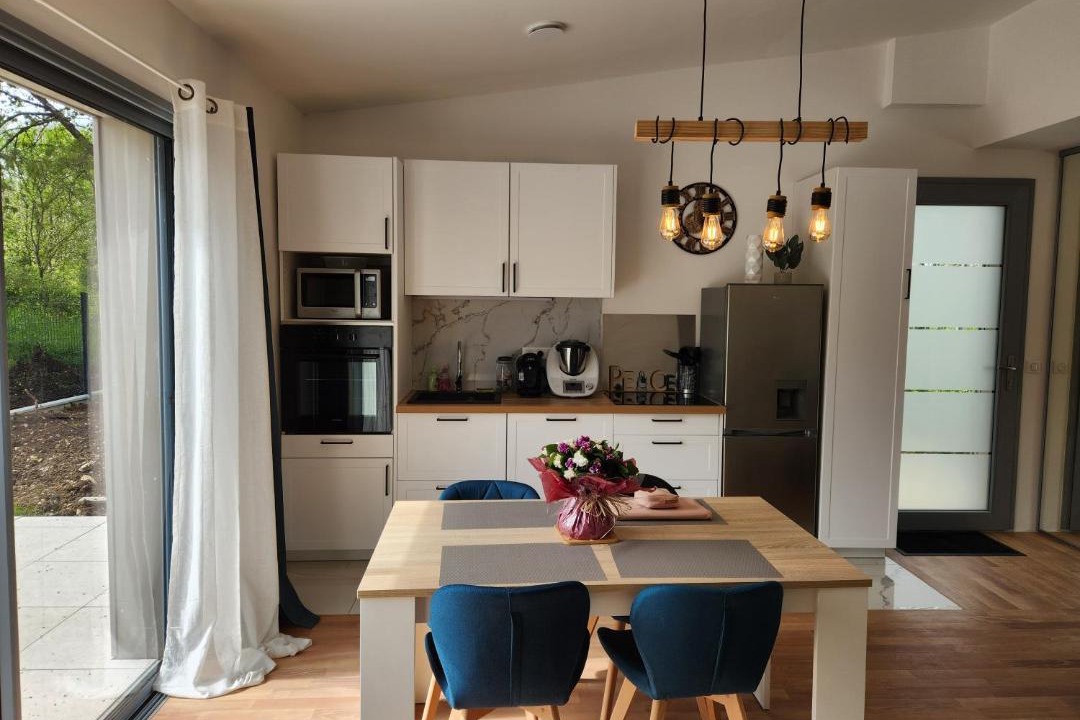 Photo of Others in Les Hauts-de-Chee