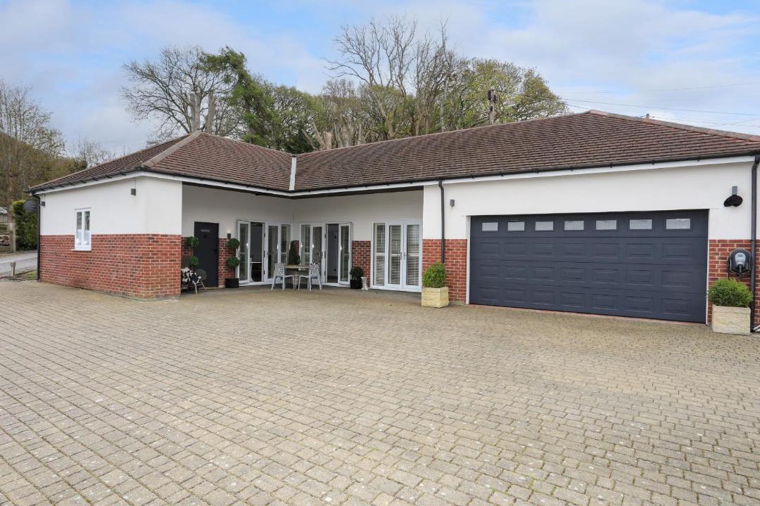 Photo of Others in Henryd