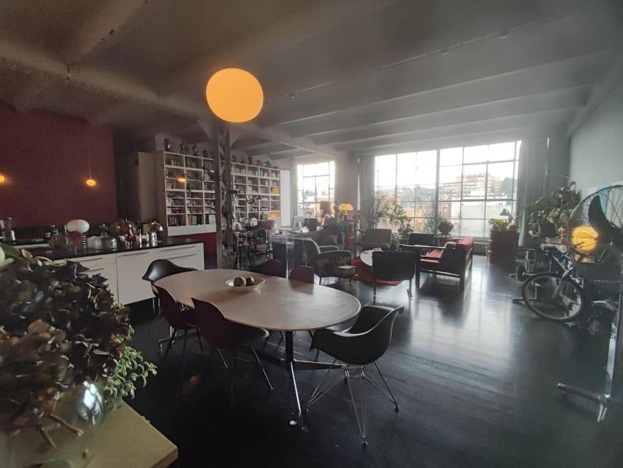 Photo of Others in Marat - Parmentier