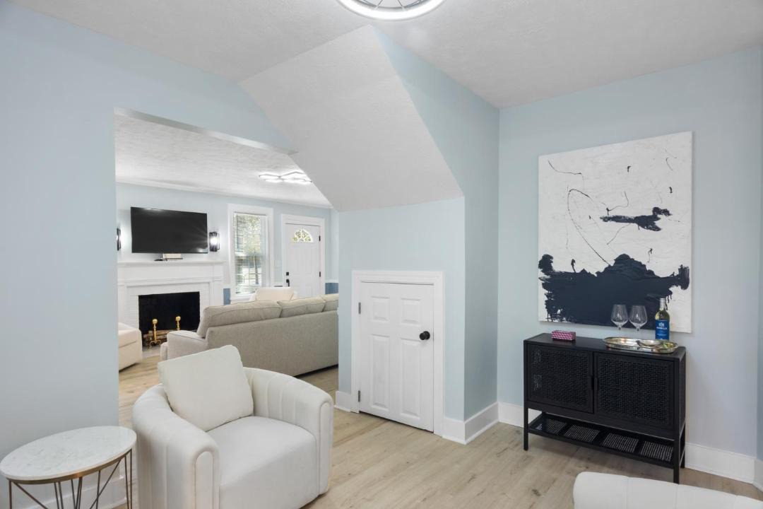 Photo of Others in Forest Hills