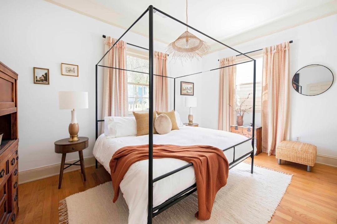 Photo of Bedroom in Cabbagetown