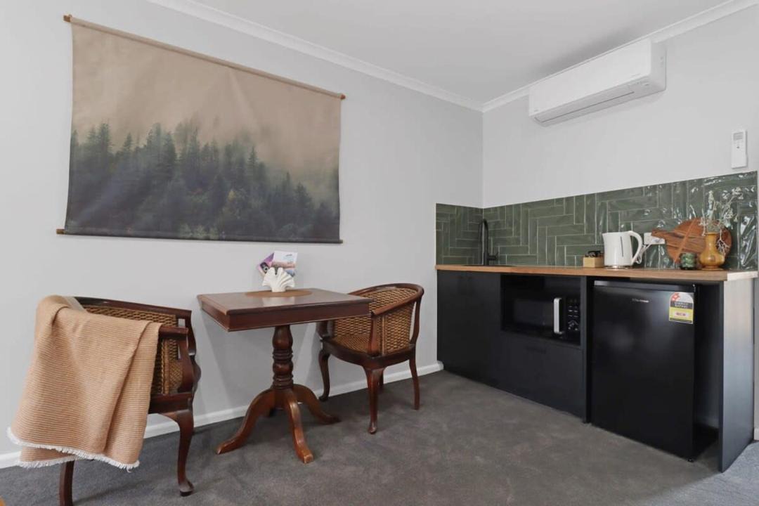 Photo of Others in Highton