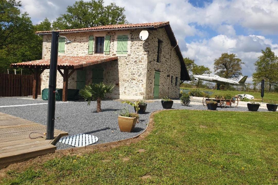 Photo of Others in Saint-Quentin-sur-Charente