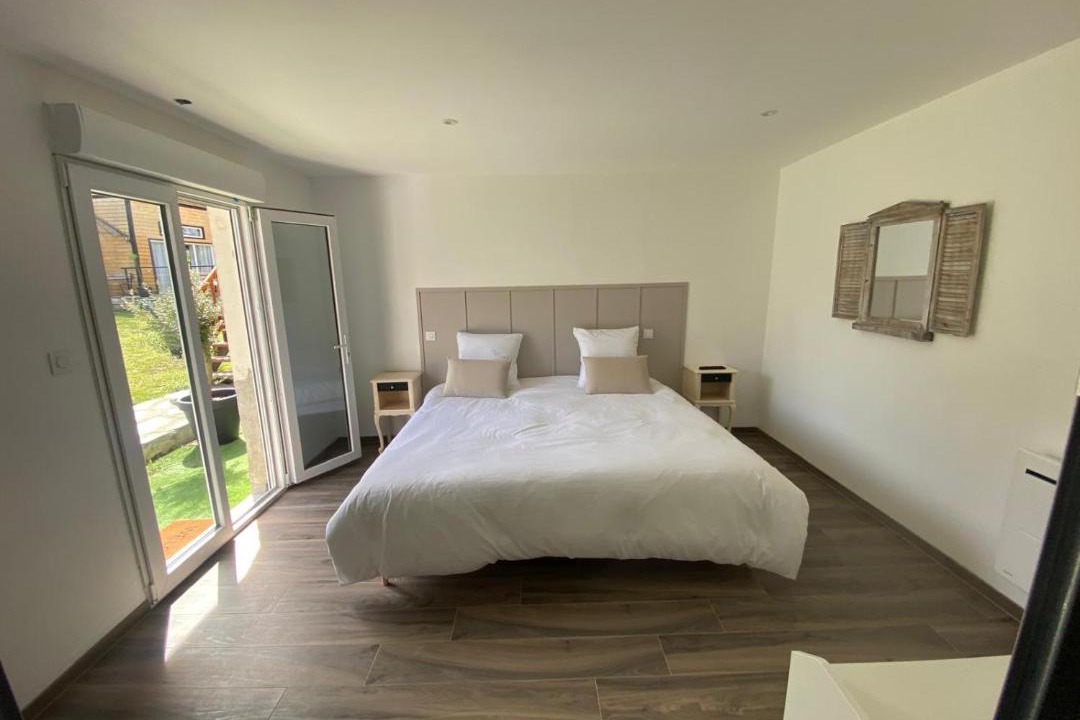 Photo of Others in Nernier