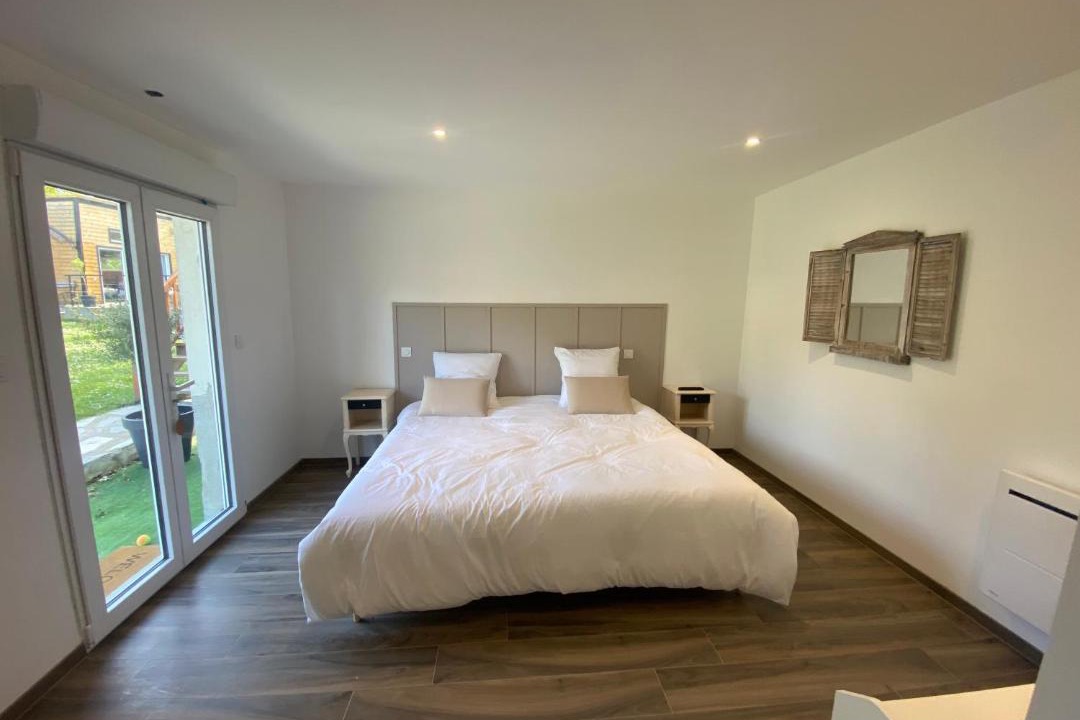 Photo of Others in Nernier