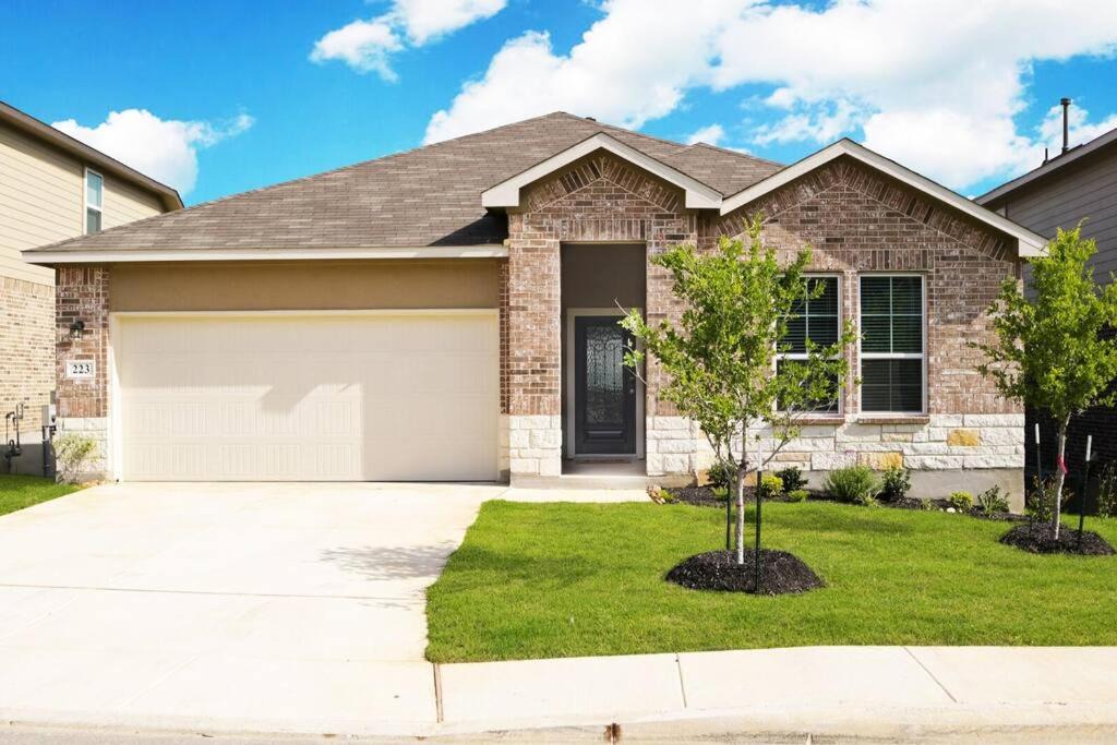 Photo of Others in Stone Oak