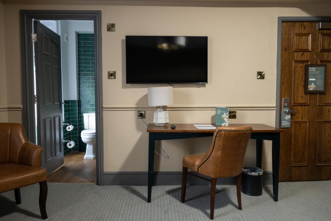 Photo of Others in Himley