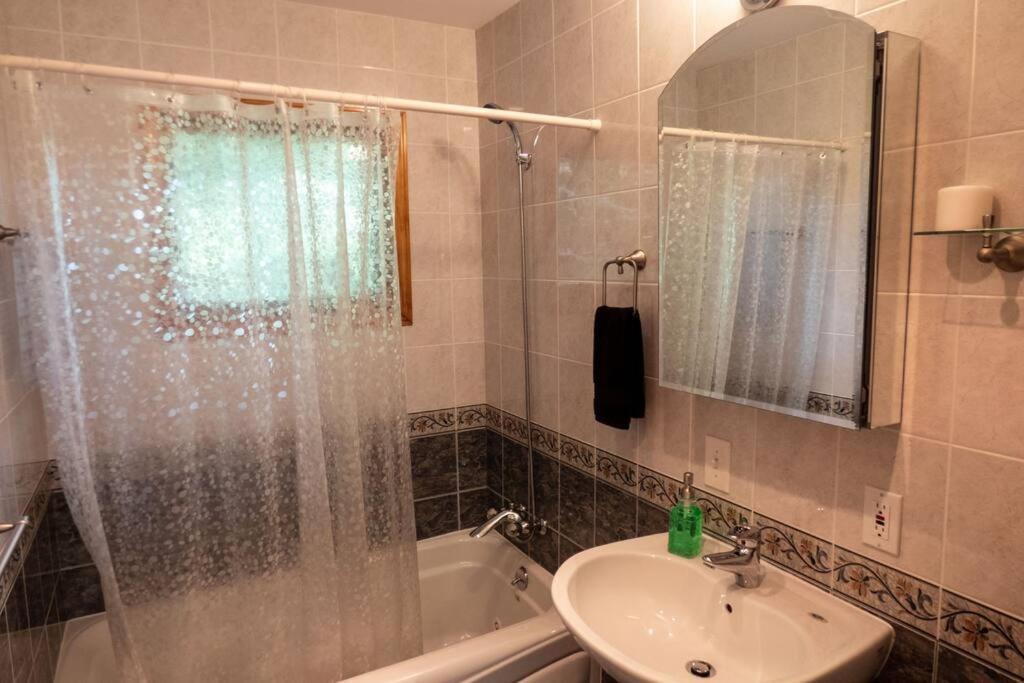 Photo of Others in Monticello