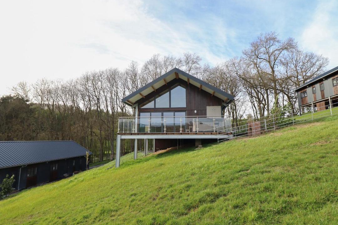 Photo of Others in Kingswood