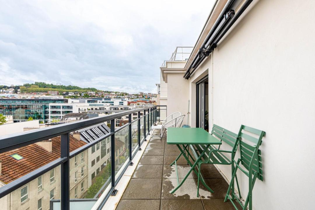 Photo of Others in Suresnes