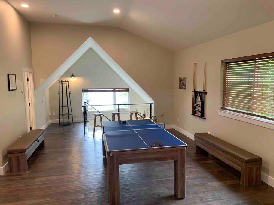 Photo of Others in Monticello