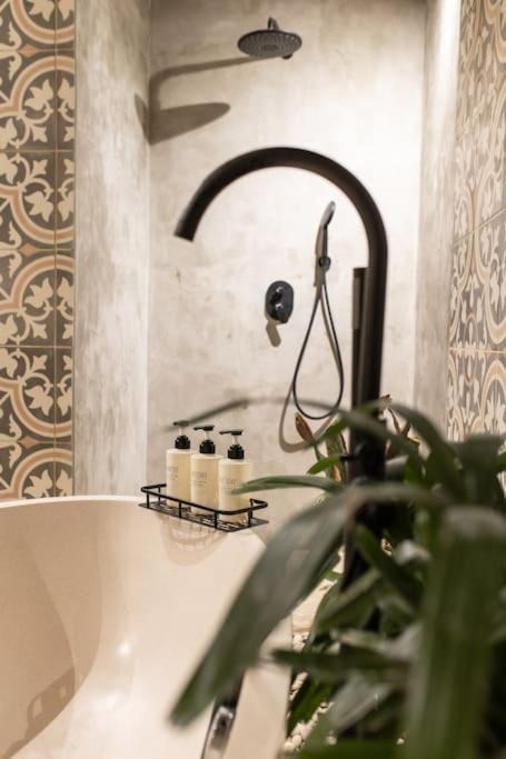 Photo of Others in Jungut Batu