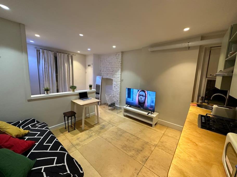 Photo of Others in St. Helen's