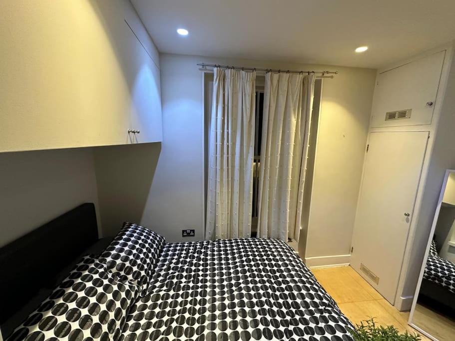 Photo of Others in St. Helen's