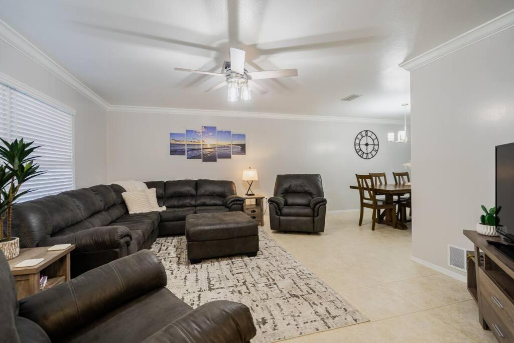 Photo of Livingroom in Pinecraft