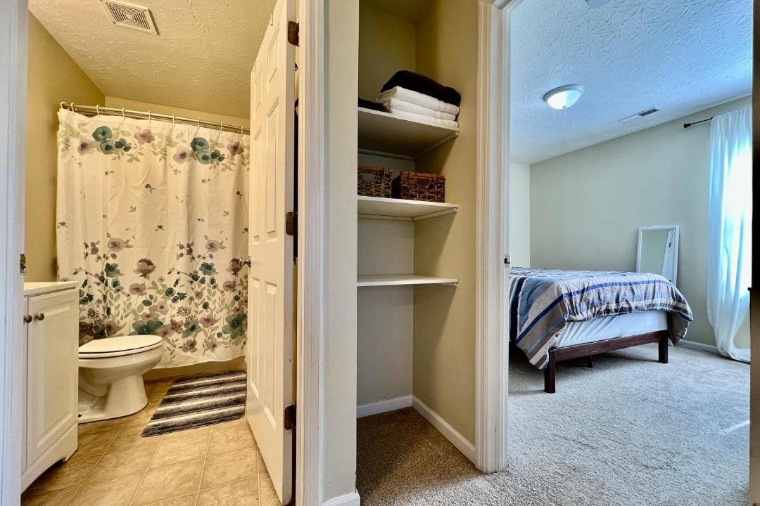 Photo of Others in Monroe