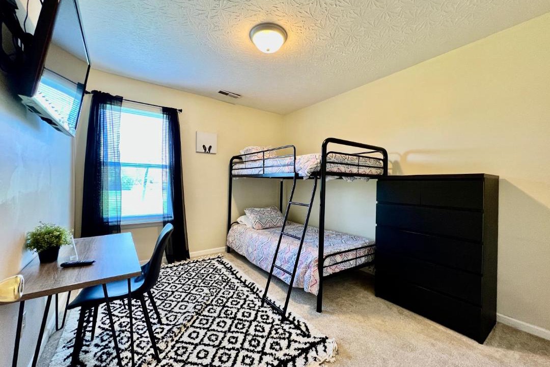 Photo of Others in Monroe