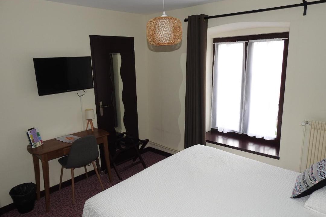 Photo of Bedroom in Saint-Julien-Chapteuil