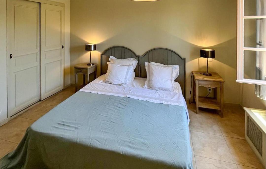 Photo of Bedroom in Saint-Laurent-de-la-Cabrerisse