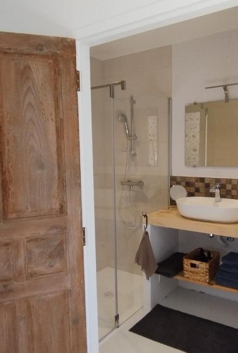 Photo of Others in Mont