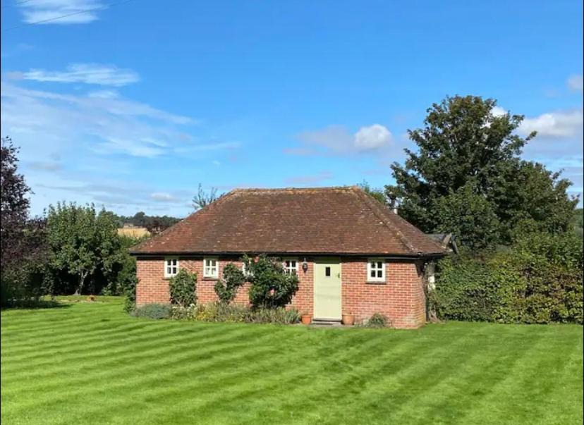 Photo of Others in Hungerford